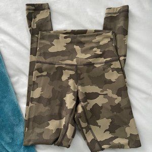 Lululemon Align High-Rise Pant 28" in Camoflauge Green